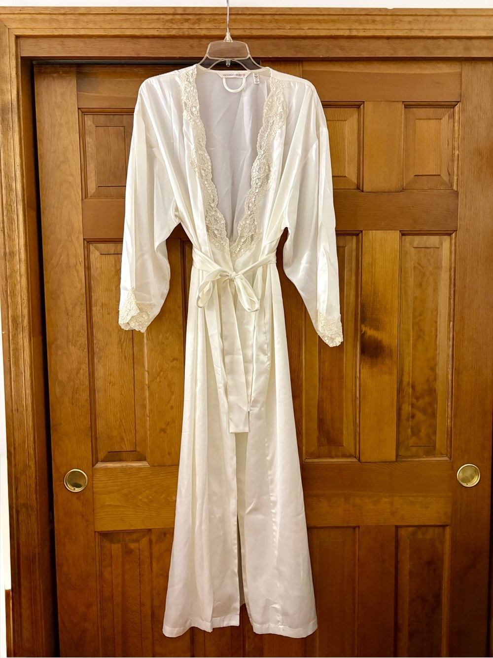 Victoria's Secret Ivory Satin Lace Sequin Trim Long Robe M/L